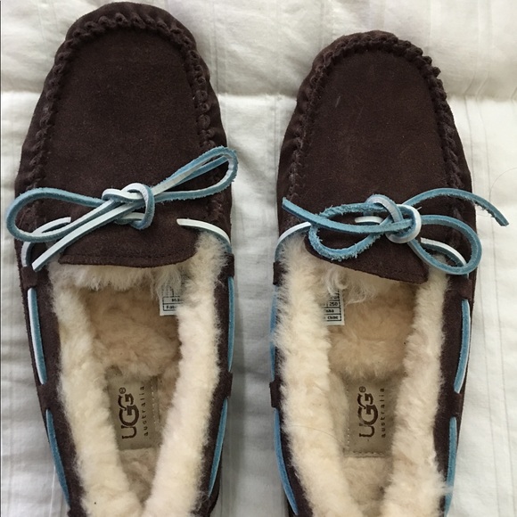 Authentic UGGs Fur Lined Moccasins. Size 8 - Picture 2 of 5